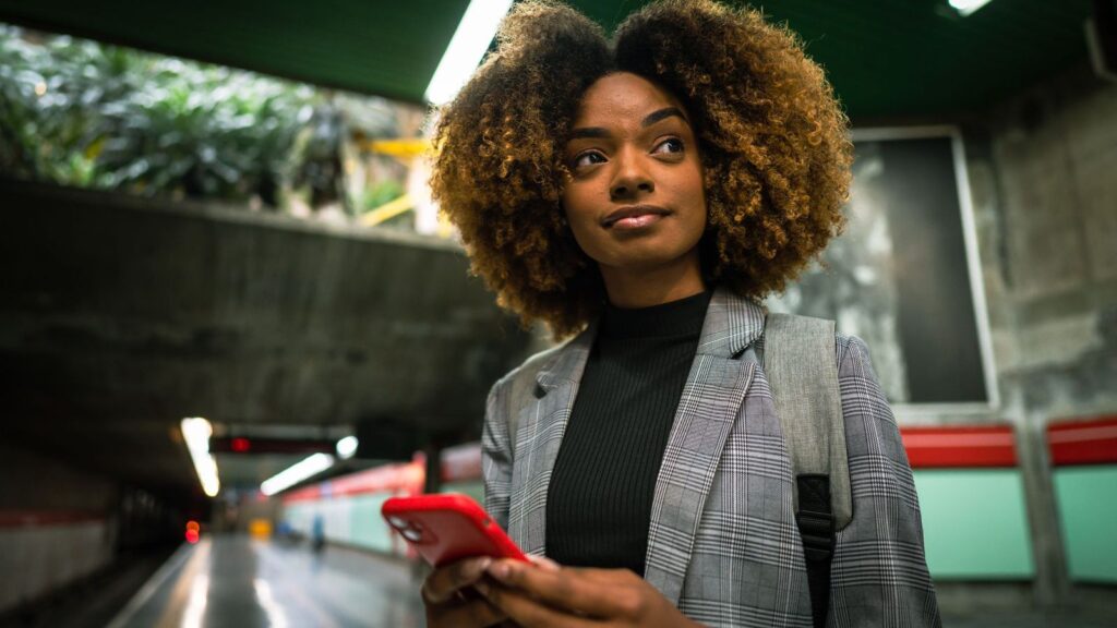 O BRASILEIRO, O RECONHECIMENTO E A IA: ENTRE O EGO E A CONSCIÊNCIA